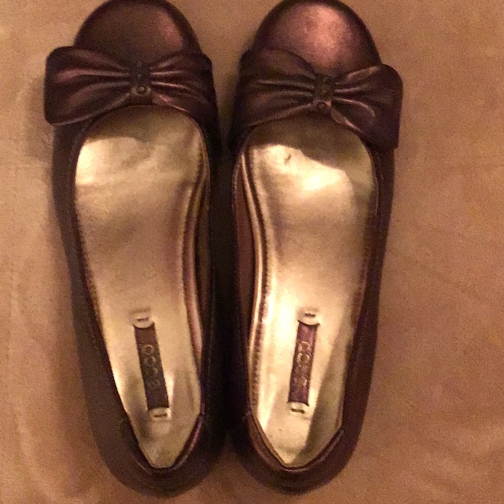 Ecco flats